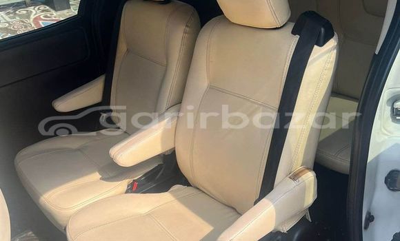 কেনা ব্যবহৃত Toyota Noah White গাড়ী মধ্যে ঢাকা মধ্যে Dhaka কেনা ব্যবহৃত Toyota Noah White গাড়ী মধ্যে ঢাকা মধ্যে Dhaka