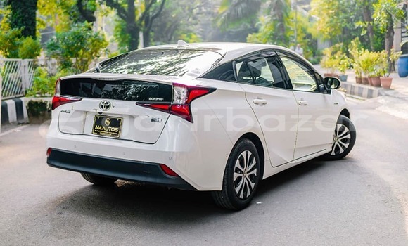Buy Used 2019 Toyota prius in Dhaka, Dhaka Buy Used 2019 Toyota prius in Dhaka, Dhaka