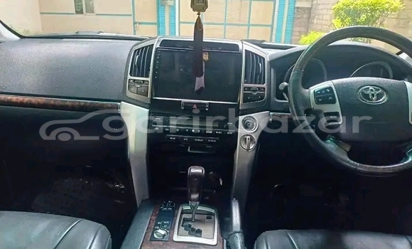 Buy Used Toyota Land Cruiser in Barguna, Barguna Buy Used Toyota Land Cruiser in Barguna, Barguna