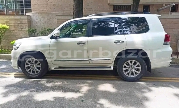 Buy Used Toyota Land Cruiser in Barguna, Barguna Buy Used Toyota Land Cruiser in Barguna, Barguna