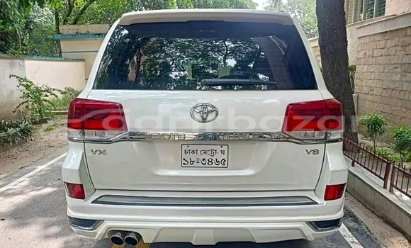 Buy Used Toyota Land Cruiser in Barguna, Barguna Buy Used Toyota Land Cruiser in Barguna, Barguna