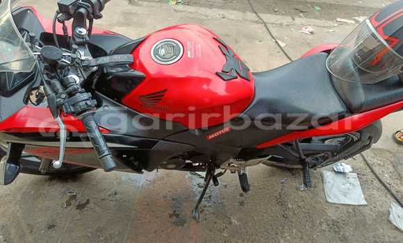 কেনা ব্যবহৃত Honda CBR Red সাইকেল মধ্যে ঢাকা মধ্যে Dhaka কেনা ব্যবহৃত Honda CBR Red সাইকেল মধ্যে ঢাকা মধ্যে Dhaka