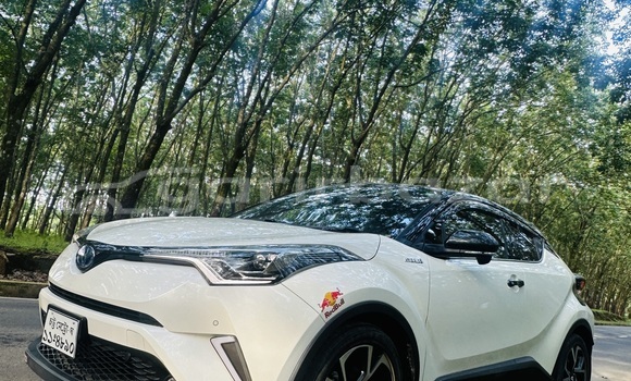 Buy Used 2018 Toyota chr g-led package in Chittagong, Chittagong Buy Used 2018 Toyota chr g-led package in Chittagong, Chittagong