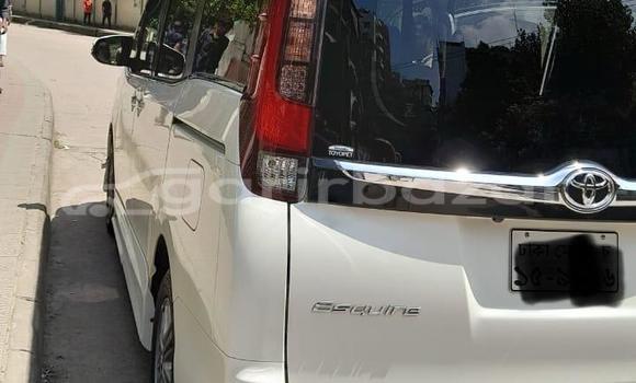 Buy Used 2014 Toyota esquire gi premium in Dhaka, Dhaka Buy Used 2014 Toyota esquire gi premium in Dhaka, Dhaka