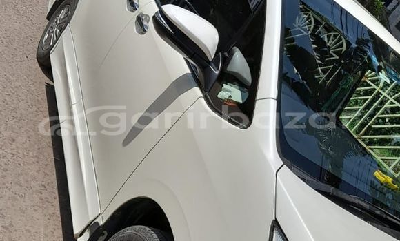 Buy Used 2014 Toyota esquire gi premium in Dhaka, Dhaka Buy Used 2014 Toyota esquire gi premium in Dhaka, Dhaka