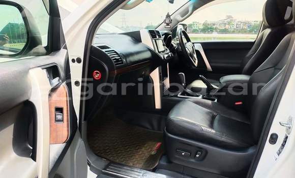 কেনা ব্যবহৃত Toyota land cruiser-prado tx limited Pearl গাড়ী মধ্যে ঢাকা মধ্যে Dhaka কেনা ব্যবহৃত Toyota land cruiser-prado tx limited Pearl গাড়ী মধ্যে ঢাকা মধ্যে Dhaka