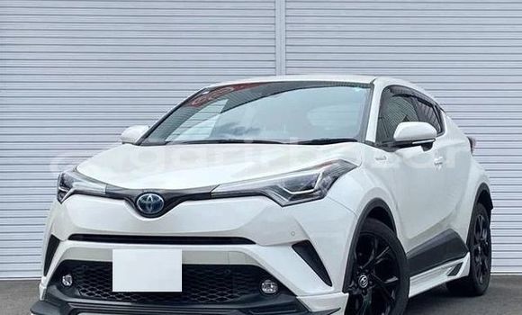 Buy Used 2019 Toyota CH-R in Dhaka, Dhaka Buy Used 2019 Toyota CH-R in Dhaka, Dhaka