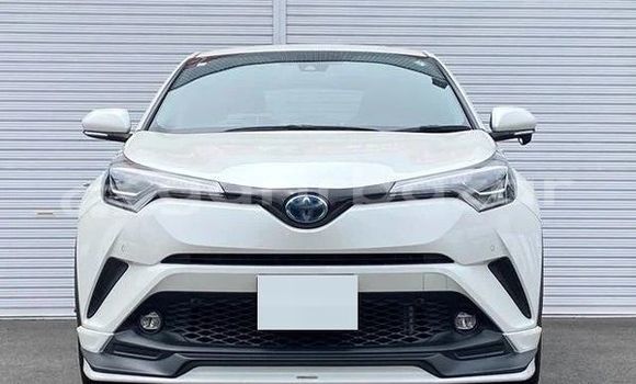 Buy Used 2019 Toyota CH-R in Dhaka, Dhaka Buy Used 2019 Toyota CH-R in Dhaka, Dhaka