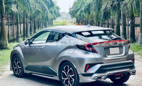 Buy Used 2018 Toyota CH-R in Dhaka, Dhaka Buy Used 2018 Toyota CH-R in Dhaka, Dhaka
