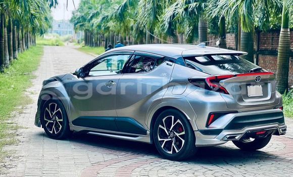 Buy Used 2018 Toyota CH-R in Dhaka, Dhaka Buy Used 2018 Toyota CH-R in Dhaka, Dhaka