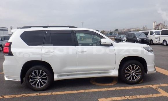 Buy Used 2016 Toyota Land cruiser prado in Dhaka, Dhaka Buy Used 2016 Toyota Land cruiser prado in Dhaka, Dhaka