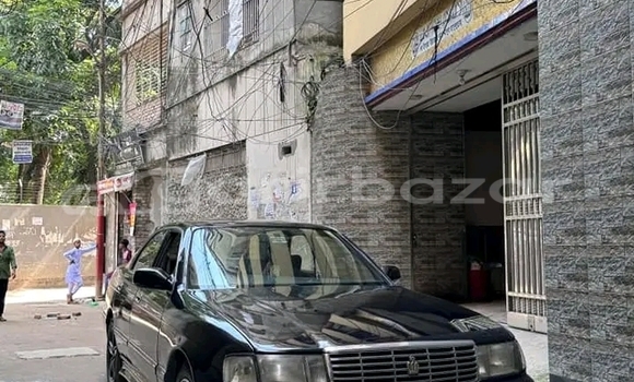 Buy Used Toyota Crown in Baniachang, Habiganj Buy Used Toyota Crown in Baniachang, Habiganj