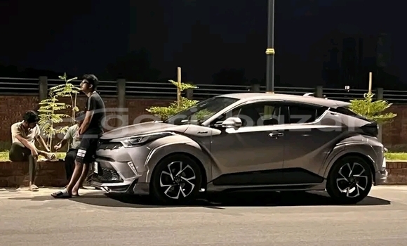 Buy Used Toyota CH-R in Chandpur, Chandpur Buy Used Toyota CH-R in Chandpur, Chandpur