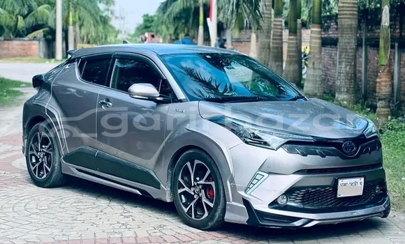 Buy Used Toyota CH-R in Chandpur, Chandpur Buy Used Toyota CH-R in Chandpur, Chandpur