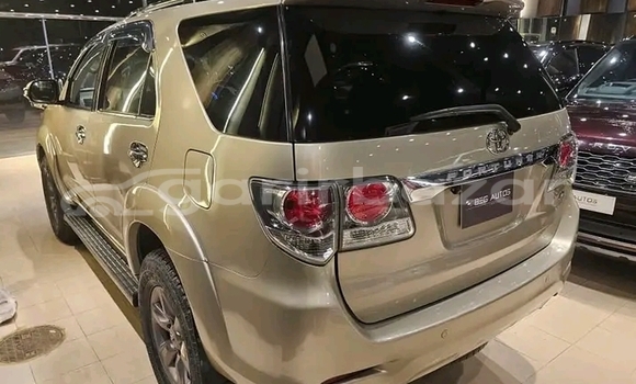 Buy Used Toyota Fortuner in Baniachang, Habiganj Buy Used Toyota Fortuner in Baniachang, Habiganj