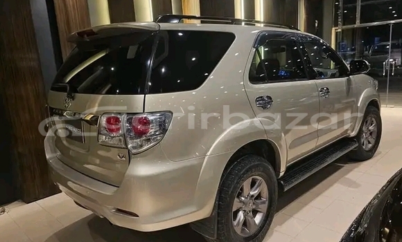 Buy Used Toyota Fortuner in Baniachang, Habiganj Buy Used Toyota Fortuner in Baniachang, Habiganj
