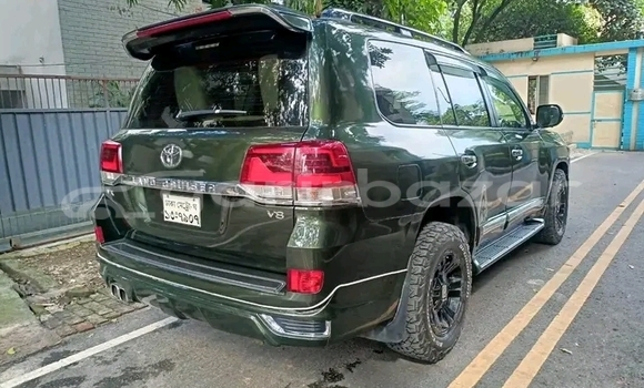 Buy Used Toyota Land Cruiser in Burhanuddin, Bhola Buy Used Toyota Land Cruiser in Burhanuddin, Bhola
