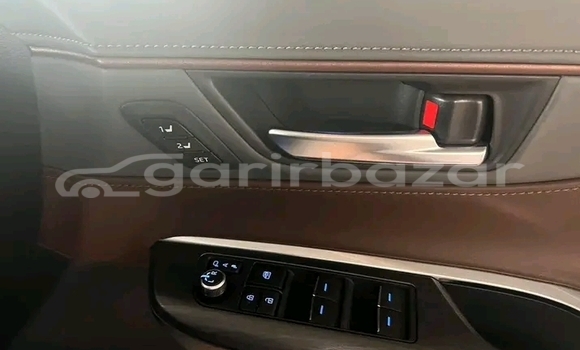 Buy Used Toyota Harrier in Chhatak, Sunamganj Buy Used Toyota Harrier in Chhatak, Sunamganj