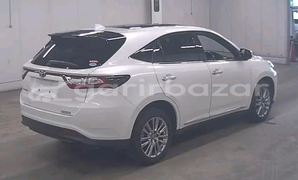 Buy Used Toyota Harrier in Bagerhat, Khulna Buy Used Toyota Harrier in Bagerhat, Khulna