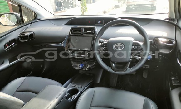 কেনা ব্যবহৃত Toyota prius s touring selection Pearl গাড়ী মধ্যে ঢাকা মধ্যে Dhaka কেনা ব্যবহৃত Toyota prius s touring selection Pearl গাড়ী মধ্যে ঢাকা মধ্যে Dhaka