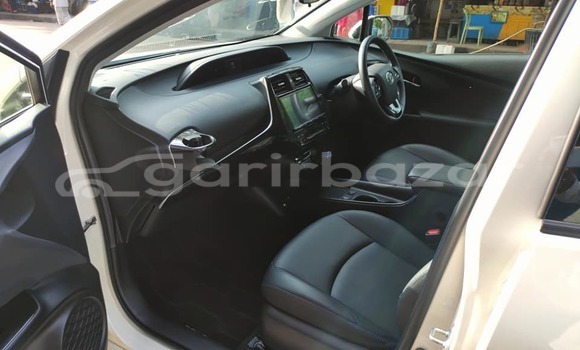 কেনা ব্যবহৃত Toyota prius s touring selection Pearl গাড়ী মধ্যে ঢাকা মধ্যে Dhaka কেনা ব্যবহৃত Toyota prius s touring selection Pearl গাড়ী মধ্যে ঢাকা মধ্যে Dhaka