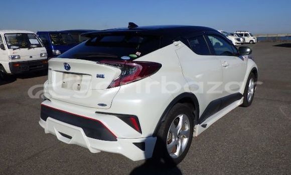 কেনা ব্যবহৃত Toyota chr s led Pearl গাড়ী মধ্যে ঢাকা মধ্যে Dhaka কেনা ব্যবহৃত Toyota chr s led Pearl গাড়ী মধ্যে ঢাকা মধ্যে Dhaka