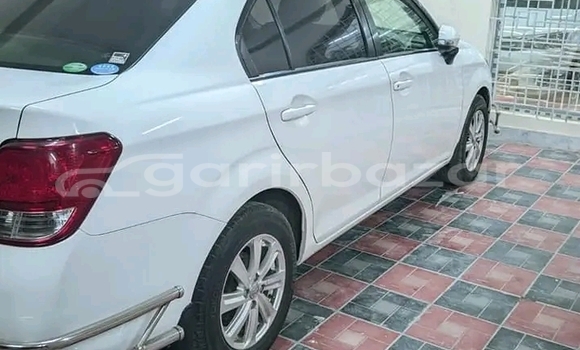 Buy Used Toyota Axio in Bogora, Bogora Buy Used Toyota Axio in Bogora, Bogora