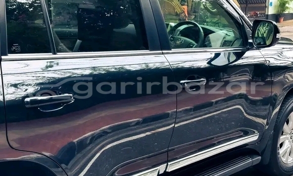 Buy Used Toyota land cruiser-prado in Baniachang, Habiganj Buy Used Toyota land cruiser-prado in Baniachang, Habiganj