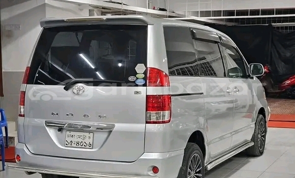 Buy Used Toyota Noah in Bochanganj, Dinajpur Buy Used Toyota Noah in Bochanganj, Dinajpur