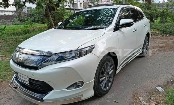Buy Used Toyota Harrier in Bhandaria, Pirojpur Buy Used Toyota Harrier in Bhandaria, Pirojpur
