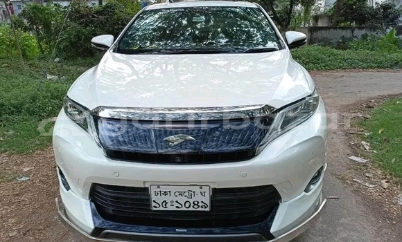 Buy Used Toyota Harrier in Bhandaria, Pirojpur Buy Used Toyota Harrier in Bhandaria, Pirojpur