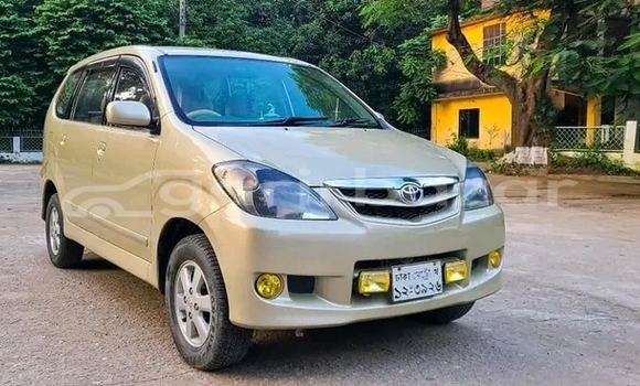 Buy Used Toyota Avanza in Boalkhali, Chattagam Buy Used Toyota Avanza in Boalkhali, Chattagam