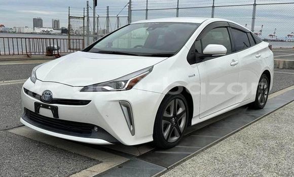 Buy Used 2019 Toyota Prius in Dhaka, Dhaka Buy Used 2019 Toyota Prius in Dhaka, Dhaka