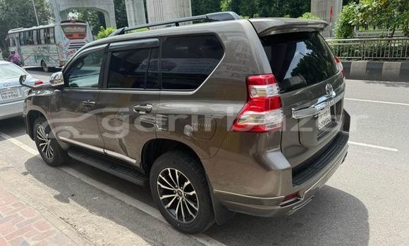 Buy Used 2016 Toyota Land Cruiser in Dhaka, Dhaka Buy Used 2016 Toyota Land Cruiser in Dhaka, Dhaka