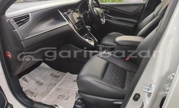 কেনা ব্যবহৃত Toyota Harrier White গাড়ী মধ্যে ঢাকা মধ্যে Dhaka কেনা ব্যবহৃত Toyota Harrier White গাড়ী মধ্যে ঢাকা মধ্যে Dhaka