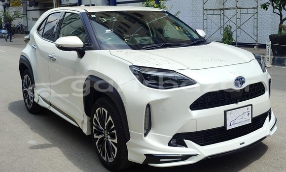 কেনা ব্যবহৃত Toyota Yaris White গাড়ী মধ্যে ঢাকা মধ্যে Dhaka কেনা ব্যবহৃত Toyota Yaris White গাড়ী মধ্যে ঢাকা মধ্যে Dhaka