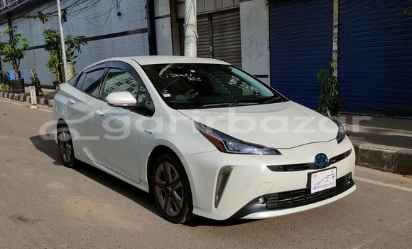 কেনা ব্যবহৃত Toyota prius White গাড়ী মধ্যে ঢাকা মধ্যে Dhaka কেনা ব্যবহৃত Toyota prius White গাড়ী মধ্যে ঢাকা মধ্যে Dhaka