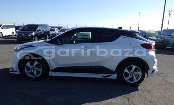 কেনা ব্যবহৃত Toyota C-HR White গাড়ী মধ্যে ঢাকা মধ্যে Dhaka কেনা ব্যবহৃত Toyota C-HR White গাড়ী মধ্যে ঢাকা মধ্যে Dhaka