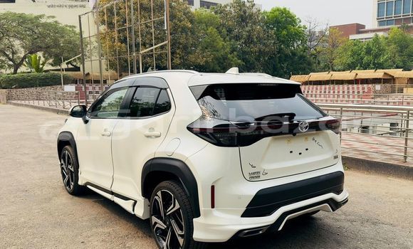 কেনা ব্যবহৃত Toyota Yaris White গাড়ী মধ্যে ঢাকা মধ্যে Dhaka কেনা ব্যবহৃত Toyota Yaris White গাড়ী মধ্যে ঢাকা মধ্যে Dhaka