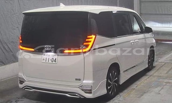 Buy Used 2022 Toyota Noah in Bajitpur, Kishorganj Buy Used 2022 Toyota Noah in Bajitpur, Kishorganj
