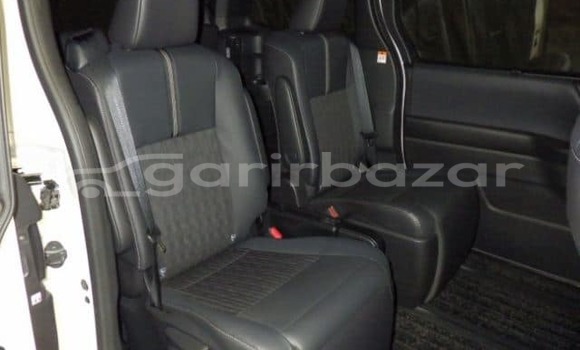 Buy Used 2022 Toyota Noah in Bajitpur, Kishorganj Buy Used 2022 Toyota Noah in Bajitpur, Kishorganj