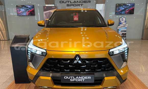 Buy Used 2020 Mitsubishi outlandar in Dhaka, Dhaka Buy Used 2020 Mitsubishi outlandar in Dhaka, Dhaka