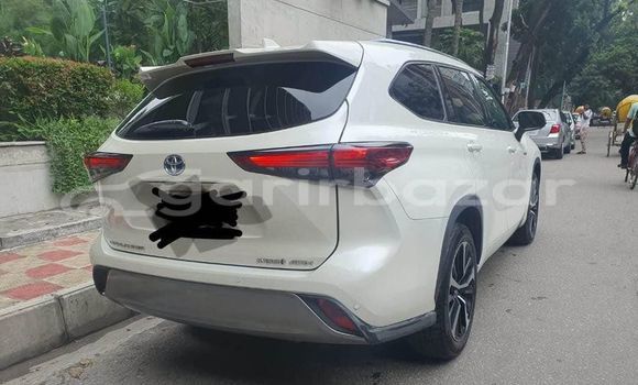 Buy Used 2019 Toyota RAV4 in Dhaka, Dhaka Buy Used 2019 Toyota RAV4 in Dhaka, Dhaka