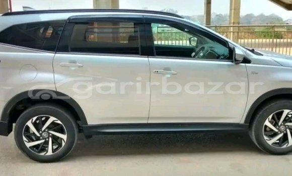 Buy Used Toyota Runx in Bajitpur, Kishorganj Buy Used Toyota Runx in Bajitpur, Kishorganj