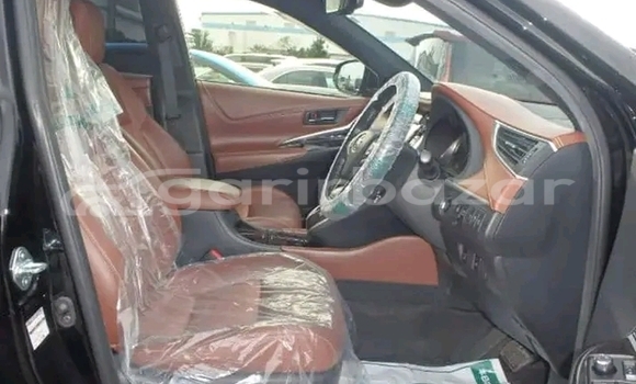 Buy Used Toyota Harrier in Bandarban, Bandarban Buy Used Toyota Harrier in Bandarban, Bandarban