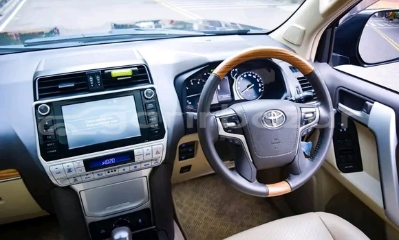 Buy Used Toyota Land Cruiser in Baniachang, Habiganj Buy Used Toyota Land Cruiser in Baniachang, Habiganj