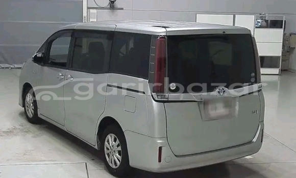 Buy Used Toyota Noah in Boalkhali, Chattagam Buy Used Toyota Noah in Boalkhali, Chattagam