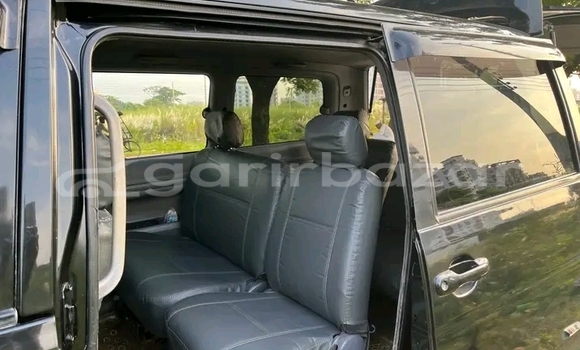 Buy Used Toyota Noah in Baniachang, Habiganj Buy Used Toyota Noah in Baniachang, Habiganj