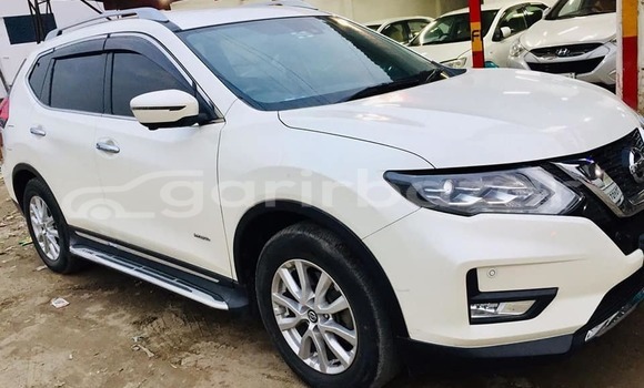 Buy Used 2017 Nissan X-Trail in Dhaka, Dhaka Buy Used 2017 Nissan X-Trail in Dhaka, Dhaka