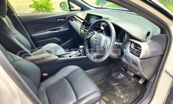 Buy Used 2016 Toyota C-HR in Dhaka, Dhaka Buy Used 2016 Toyota C-HR in Dhaka, Dhaka